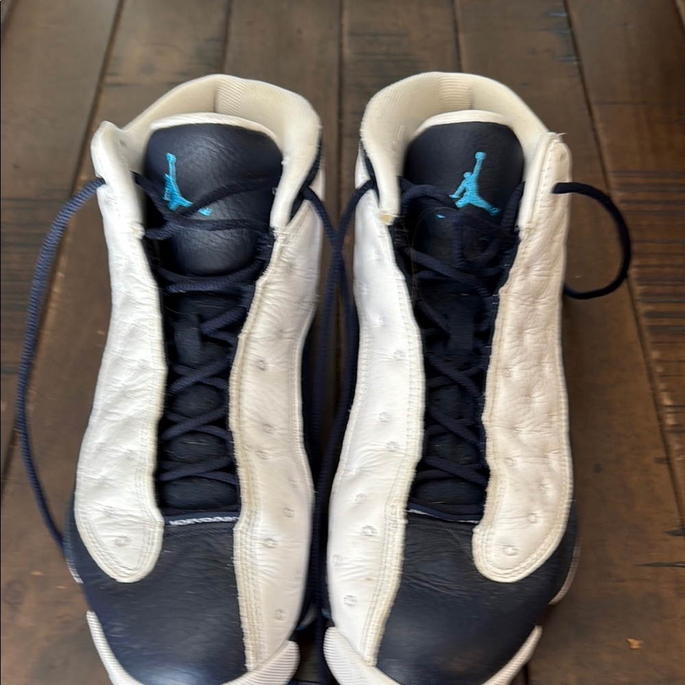 Air Jordan 13. Midnight Navy. Good condition.Size 8.5 mens